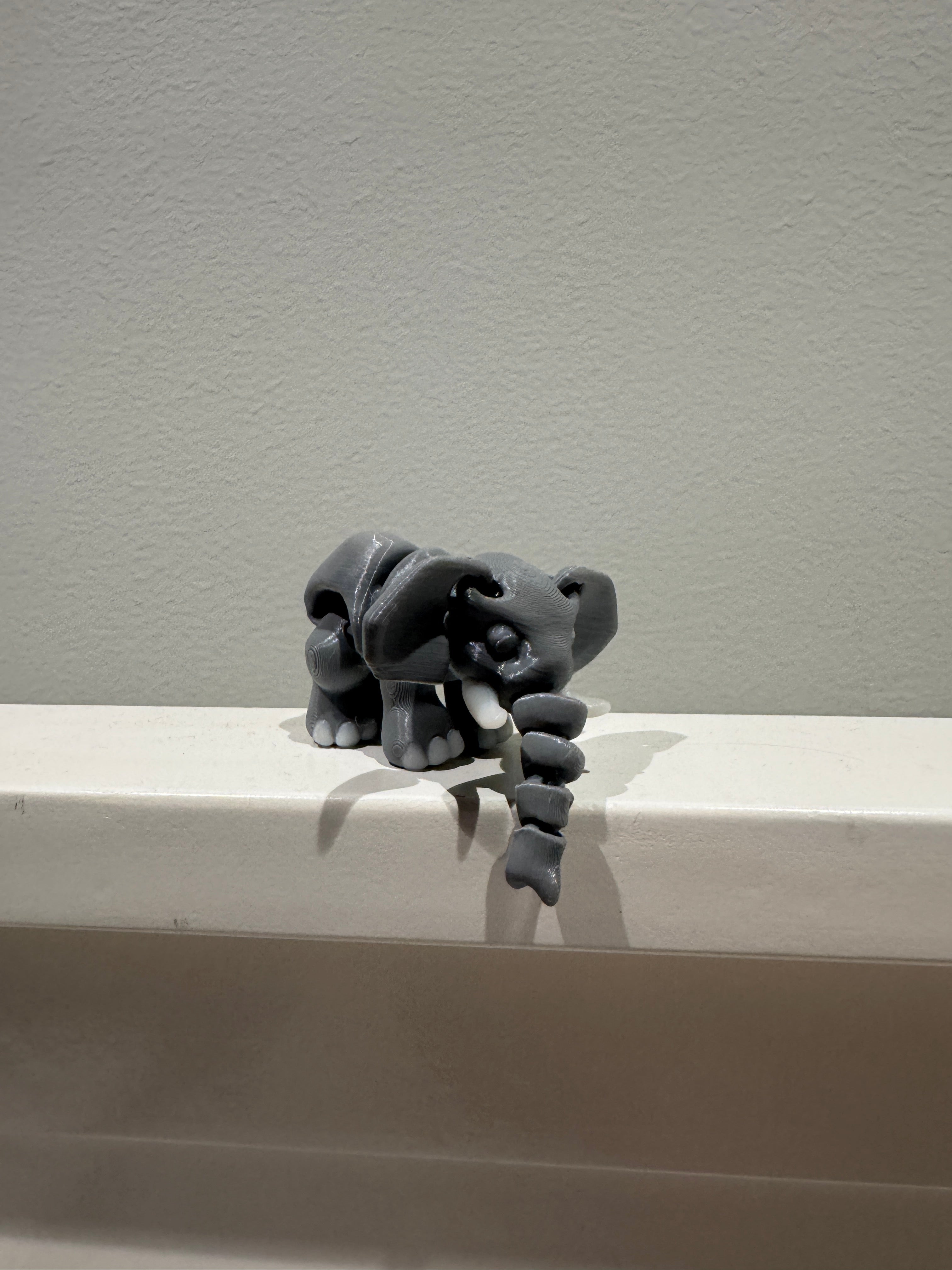 Minis: Exciting Elephant